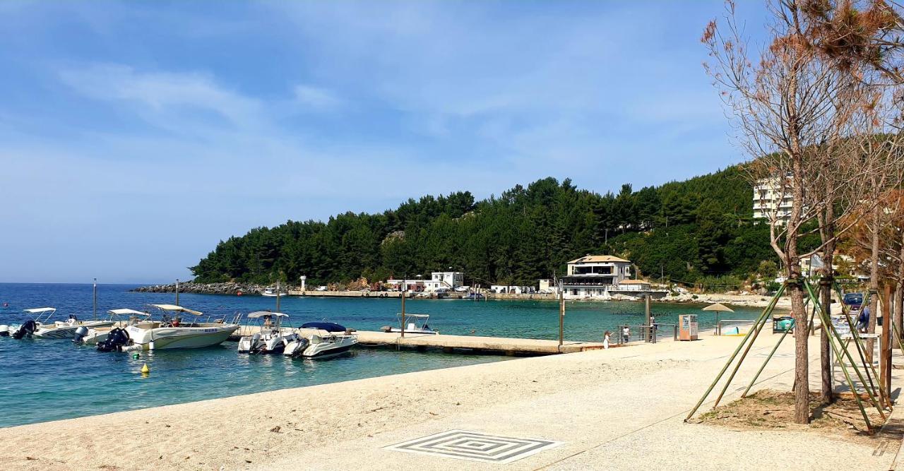 Philoxenia Guest House Himare Eksteriør bilde