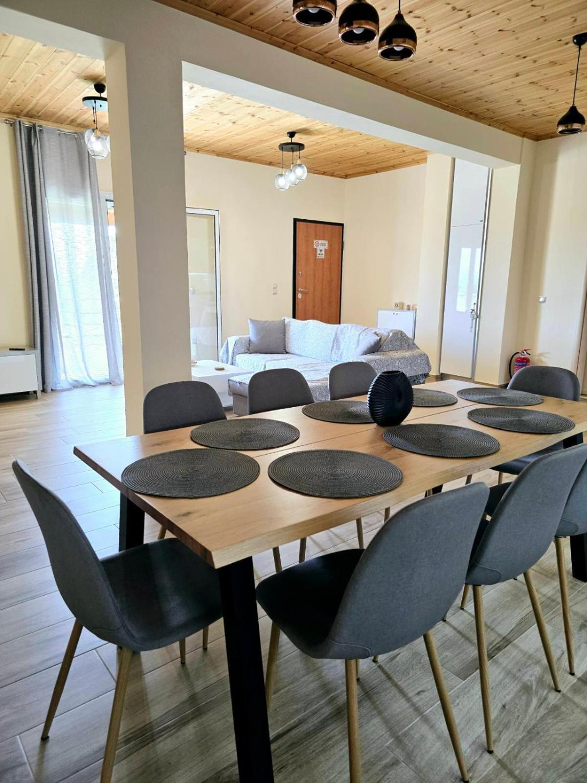 Philoxenia Guest House Himare Eksteriør bilde