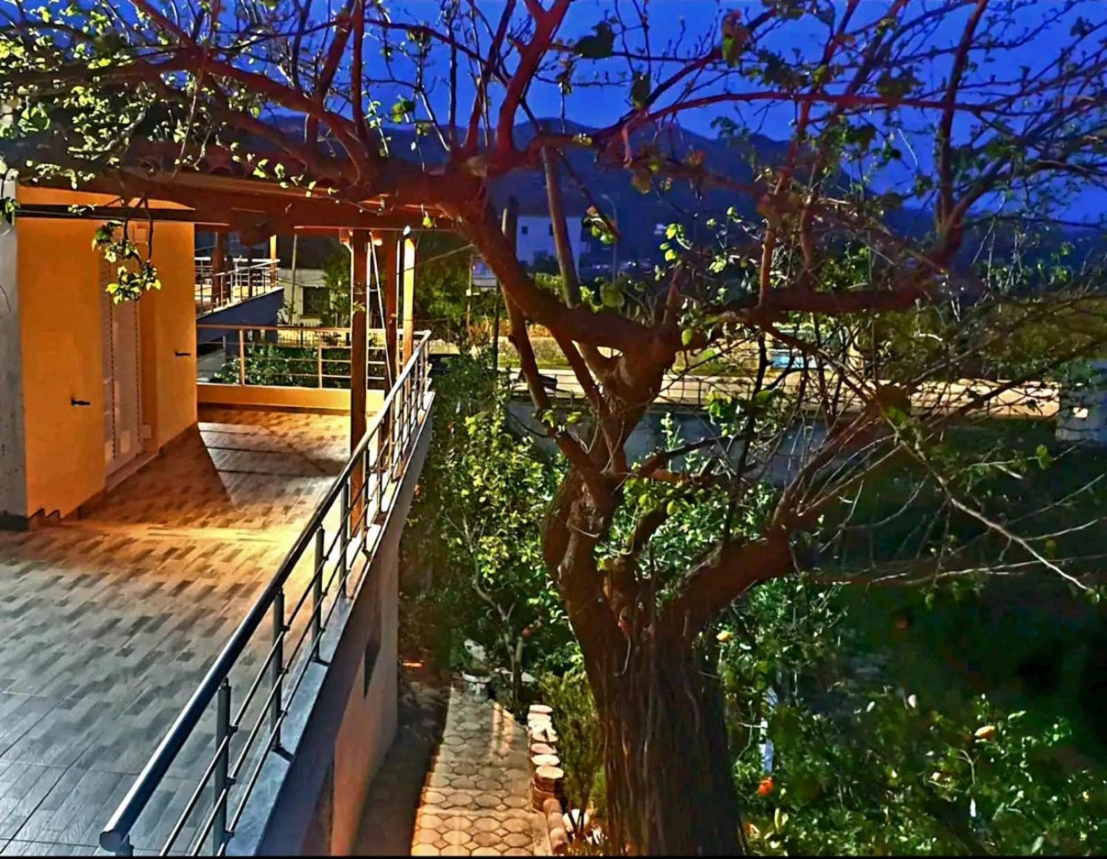 Philoxenia Guest House Himare Eksteriør bilde