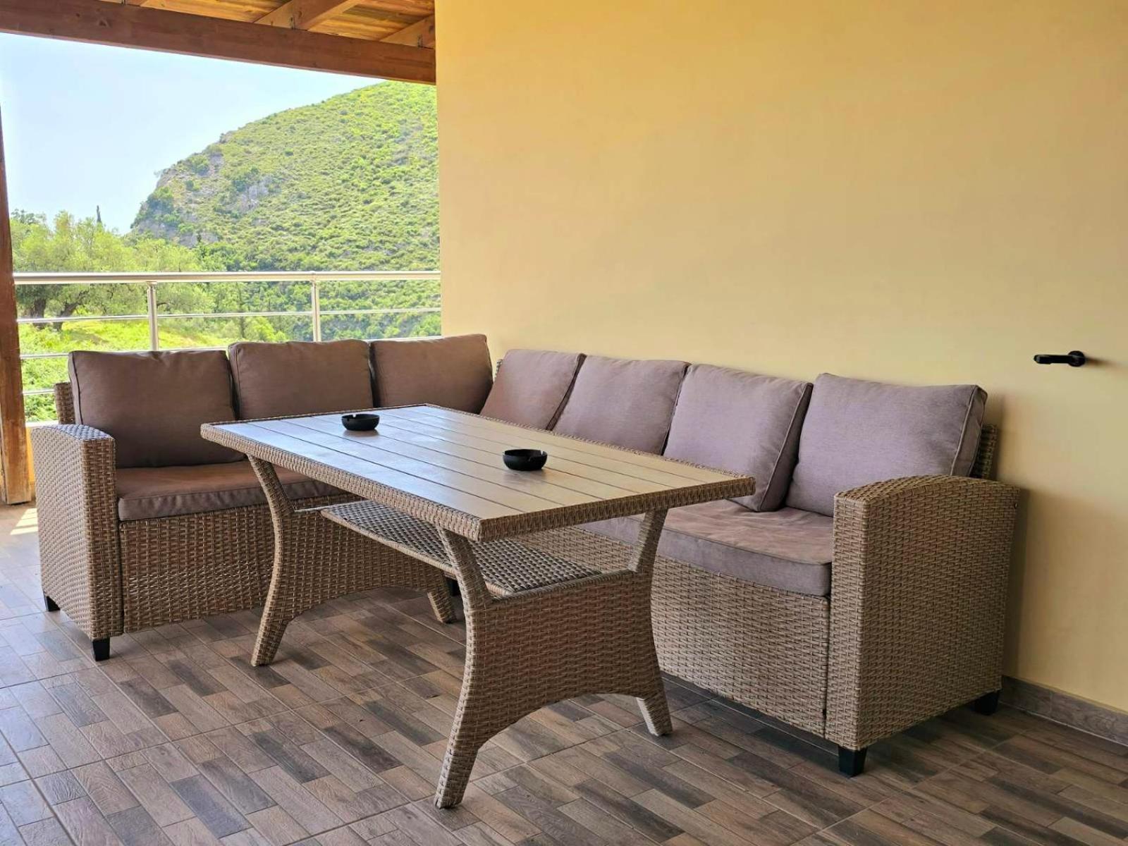 Philoxenia Guest House Himare Eksteriør bilde